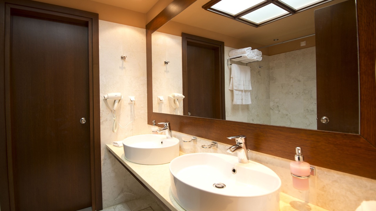 Photo of Bathroom in Enoria