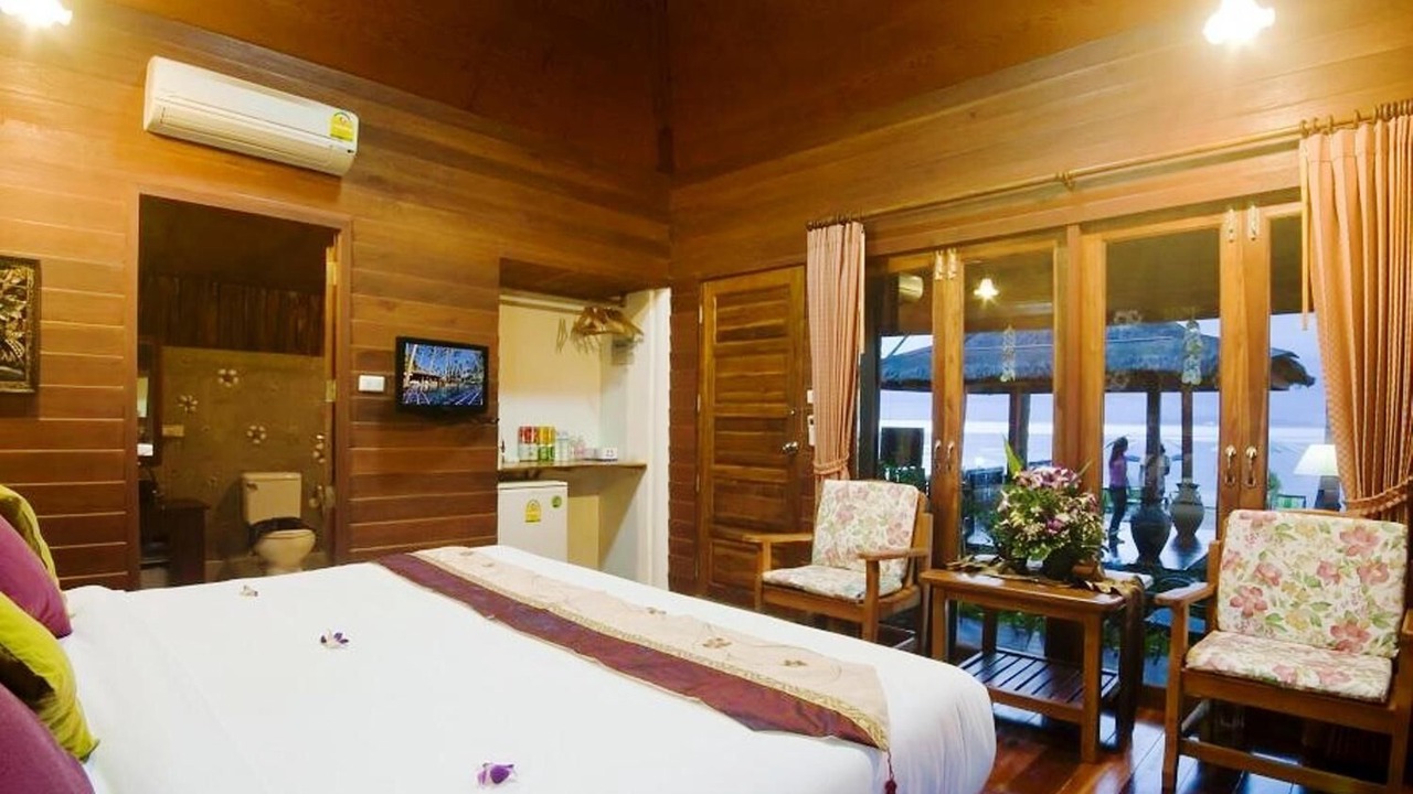 Photo of Bedroom in Lipa Noi