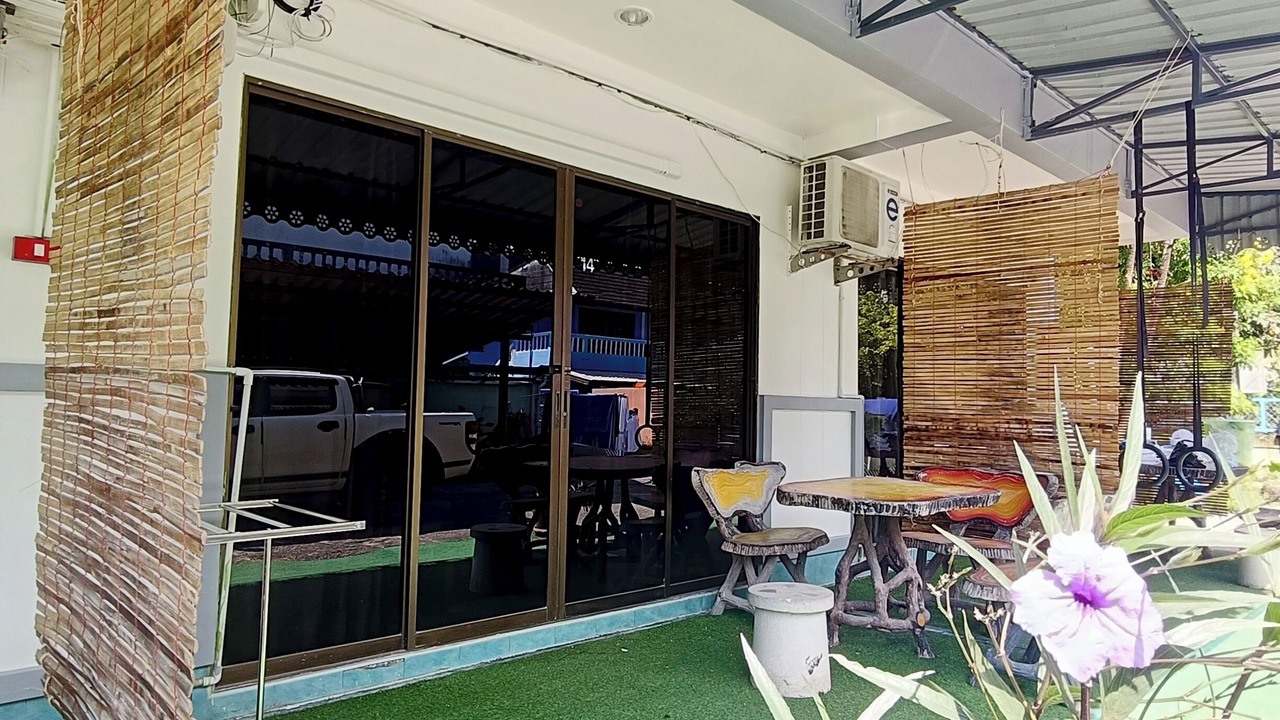Photo of Bedroom in Nanai Road