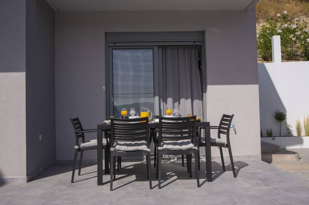 Photo of Patio Balcony in Apolpaina