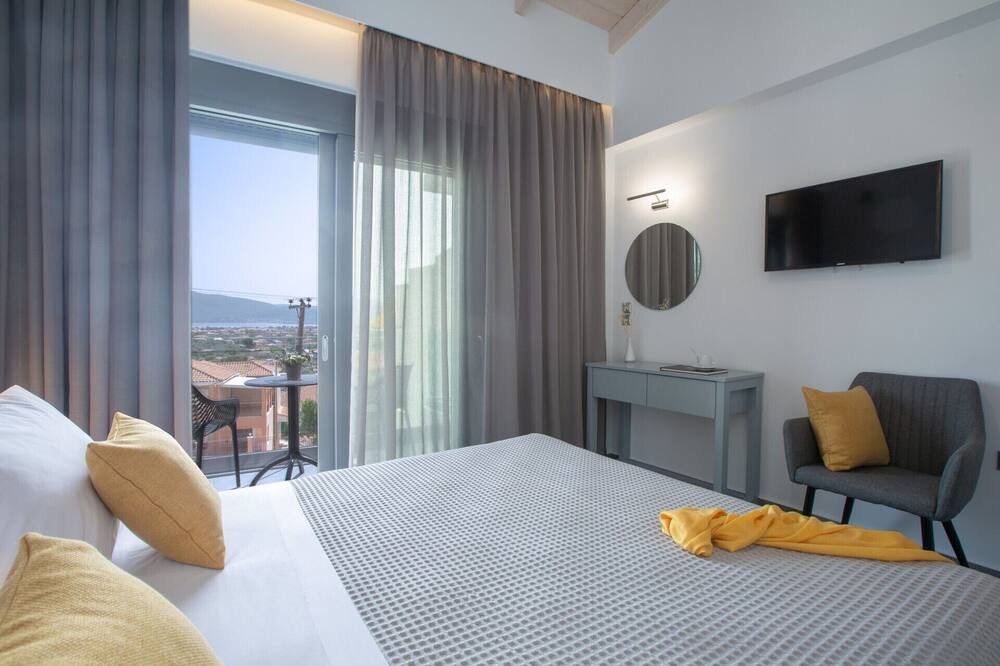 Photo of Bedroom in Apolpaina