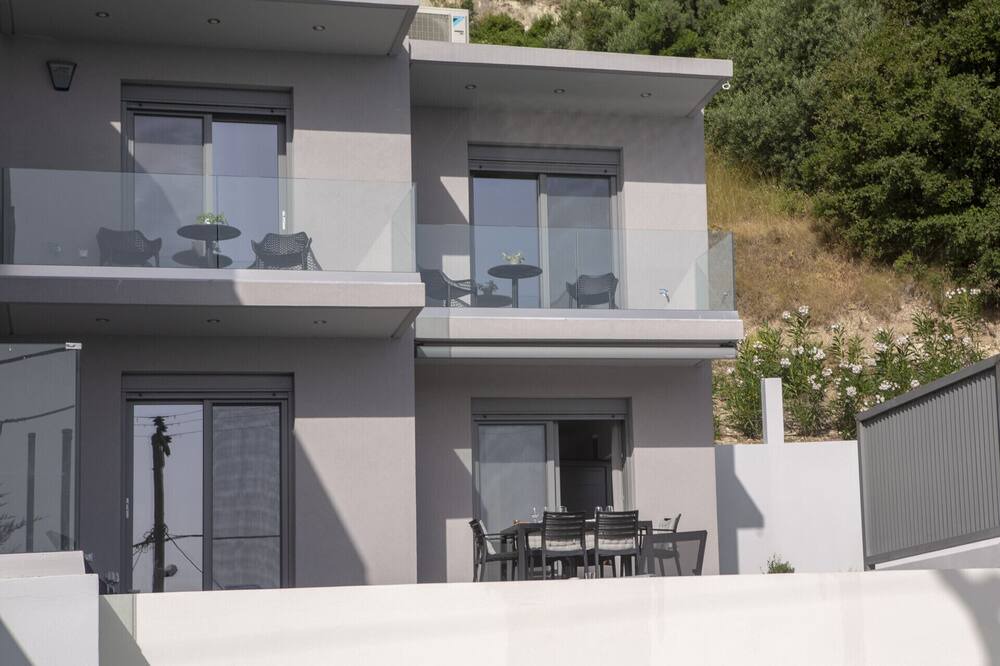 Photo of Outdoor in Apolpaina