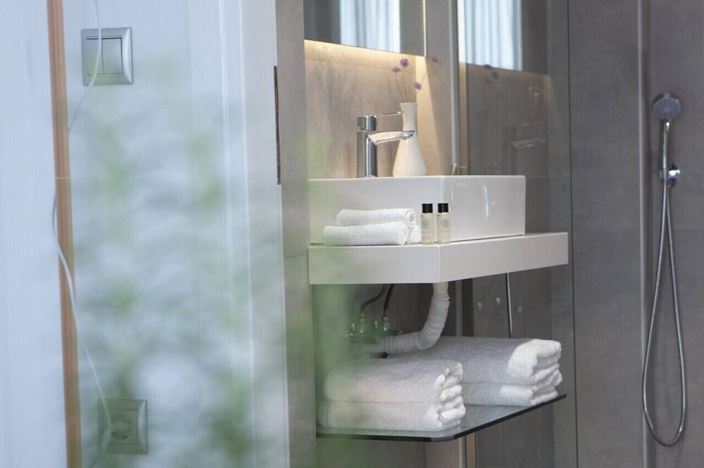 Photo of Bathroom in Apolpaina