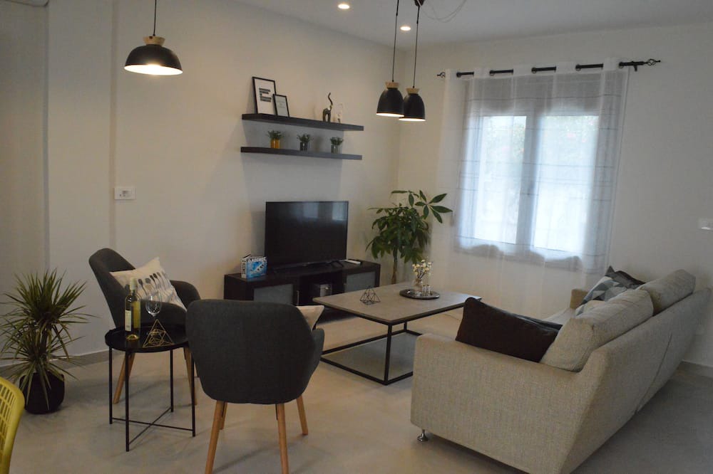 Photo of Livingroom in Koum Kapi