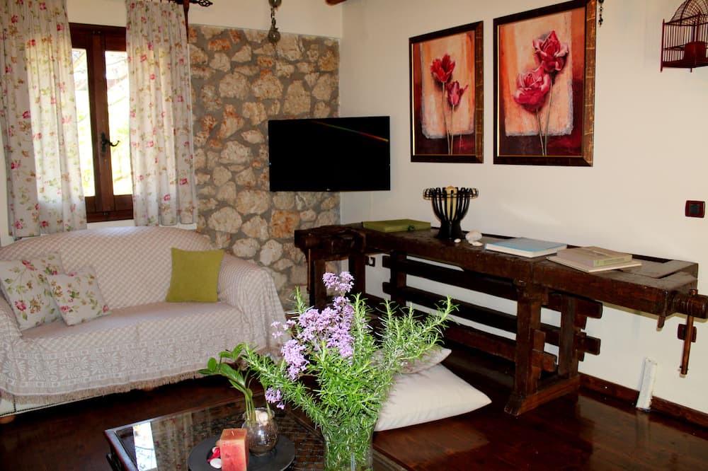 Photo of Livingroom in Kefalonia