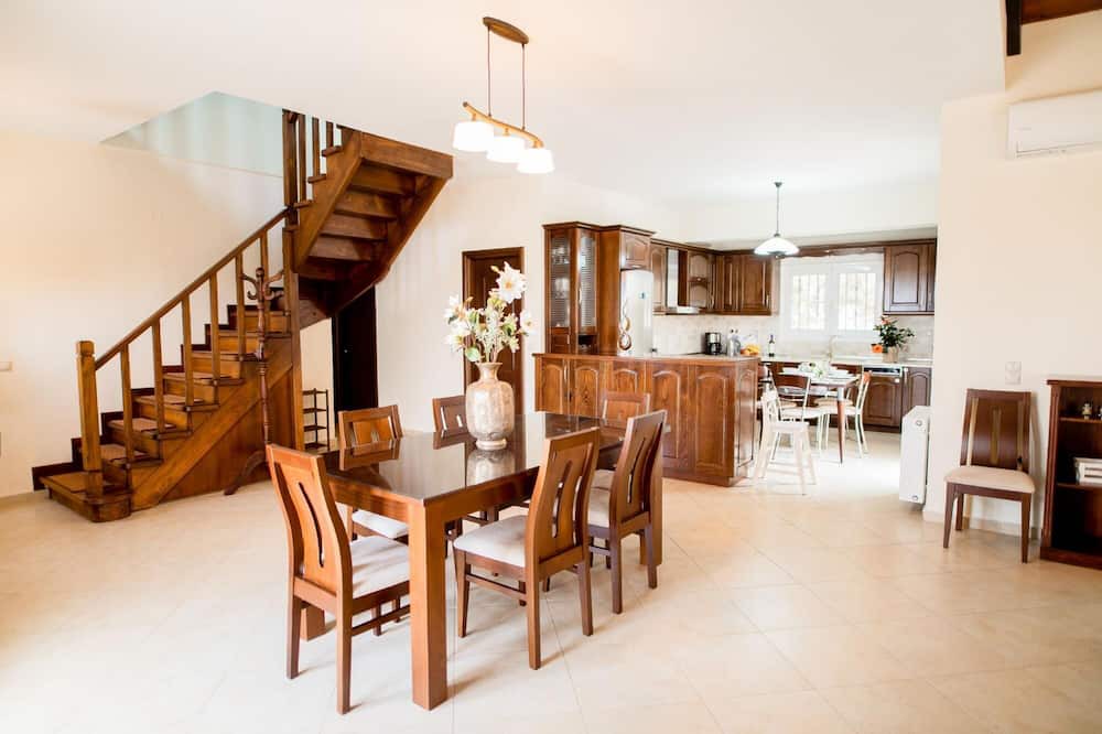 Photo of Livingroom in Sfakera