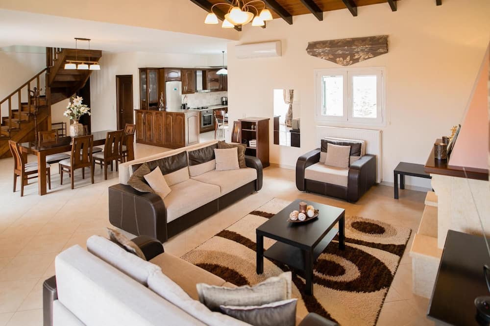 Photo of Livingroom in Sfakera