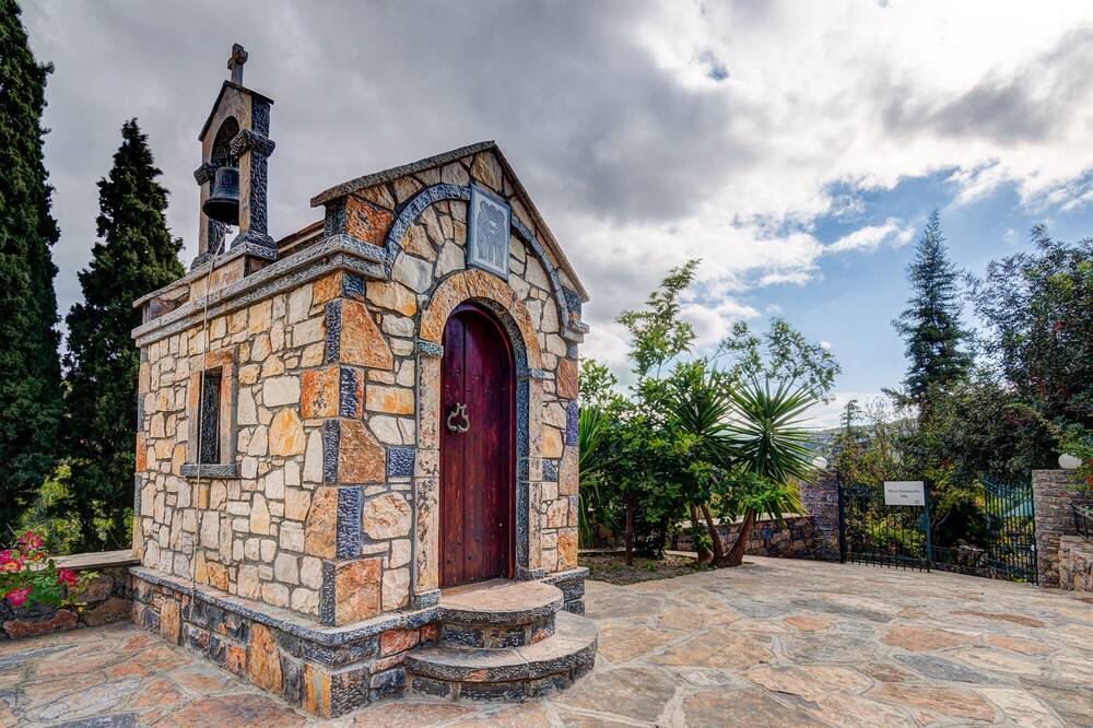 Photo of Outdoor in Prina
