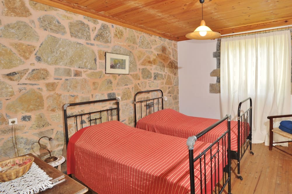 Photo of Bedroom in Prina