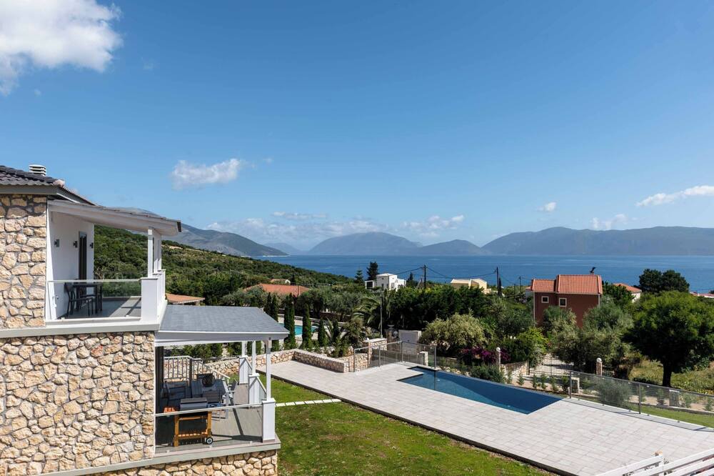 Photo of Outdoor in Karavomylos