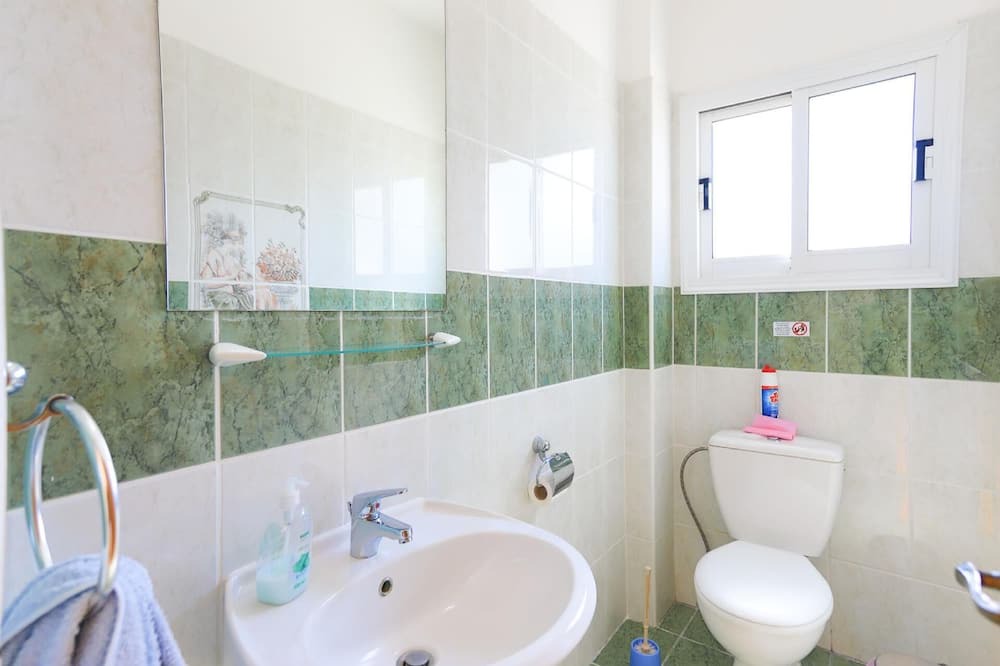 Photo of Bathroom in Latchi