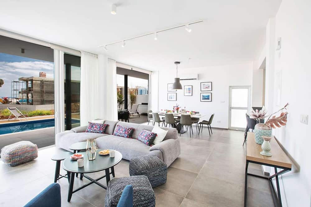Photo of Livingroom in Protaras