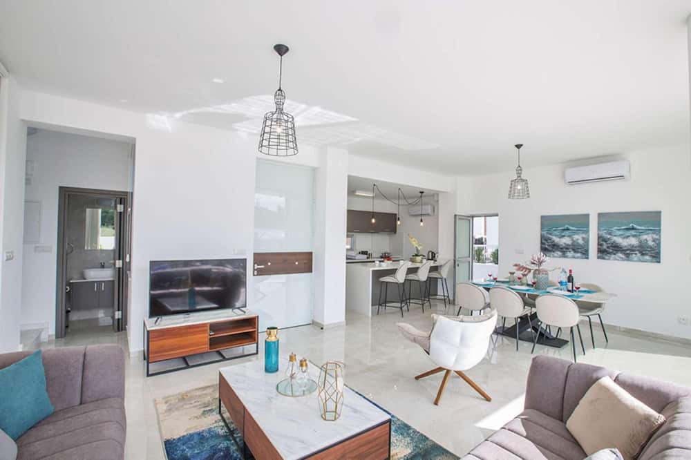 Photo of Livingroom in Protaras