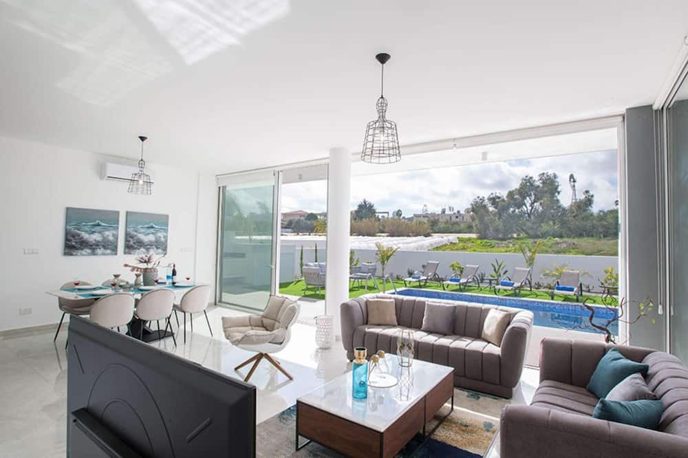 Photo of Livingroom in Protaras