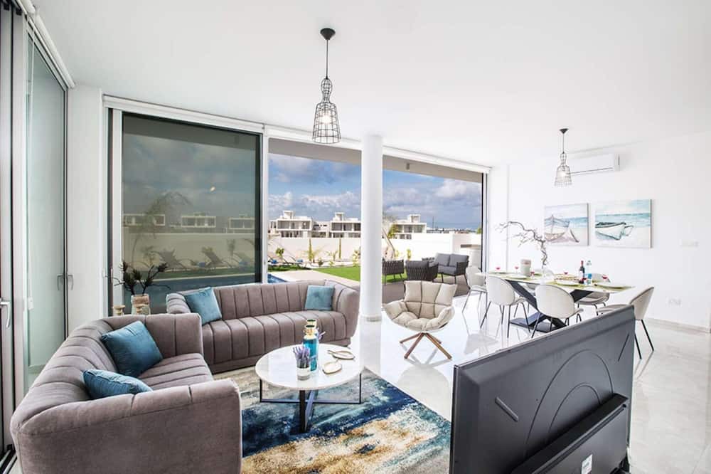 Photo of Livingroom in Protaras