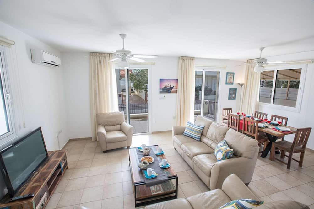 Photo of Livingroom in Pernera