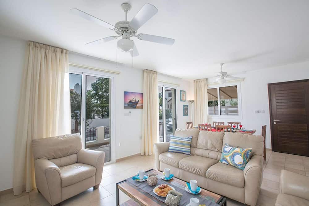 Photo of Livingroom in Pernera