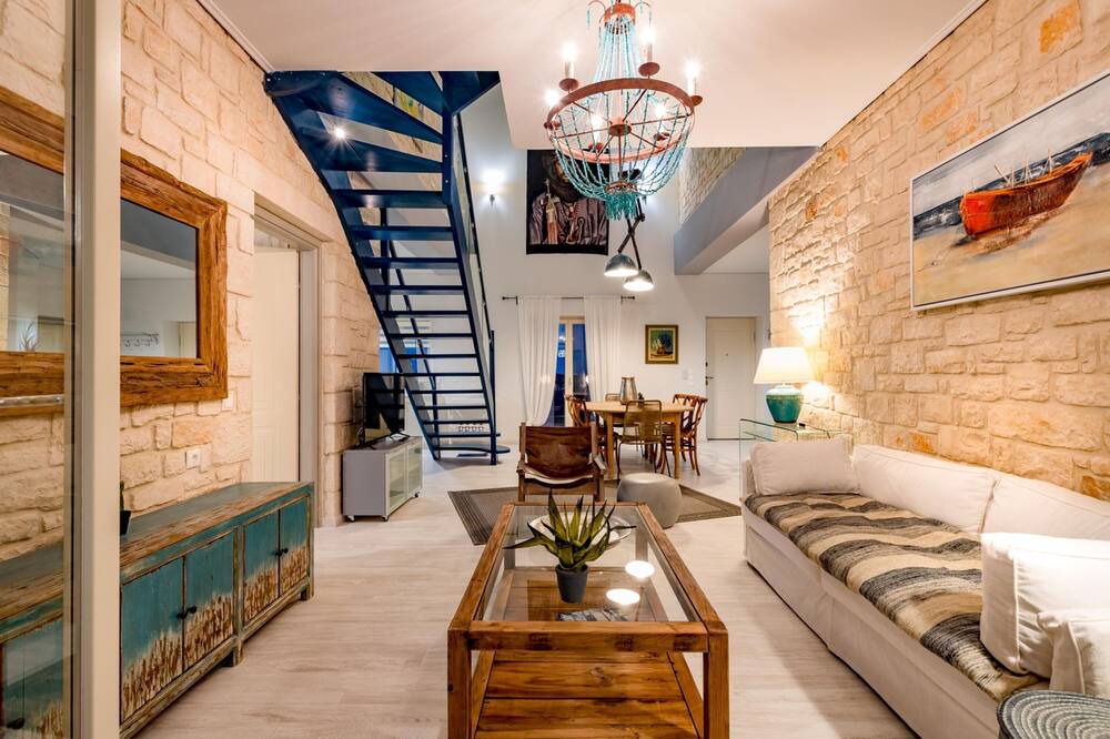 Photo of Livingroom in Lagopodo