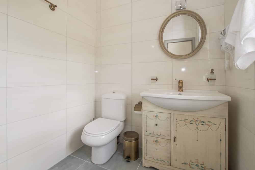 Photo of Bathroom in Lagopodo