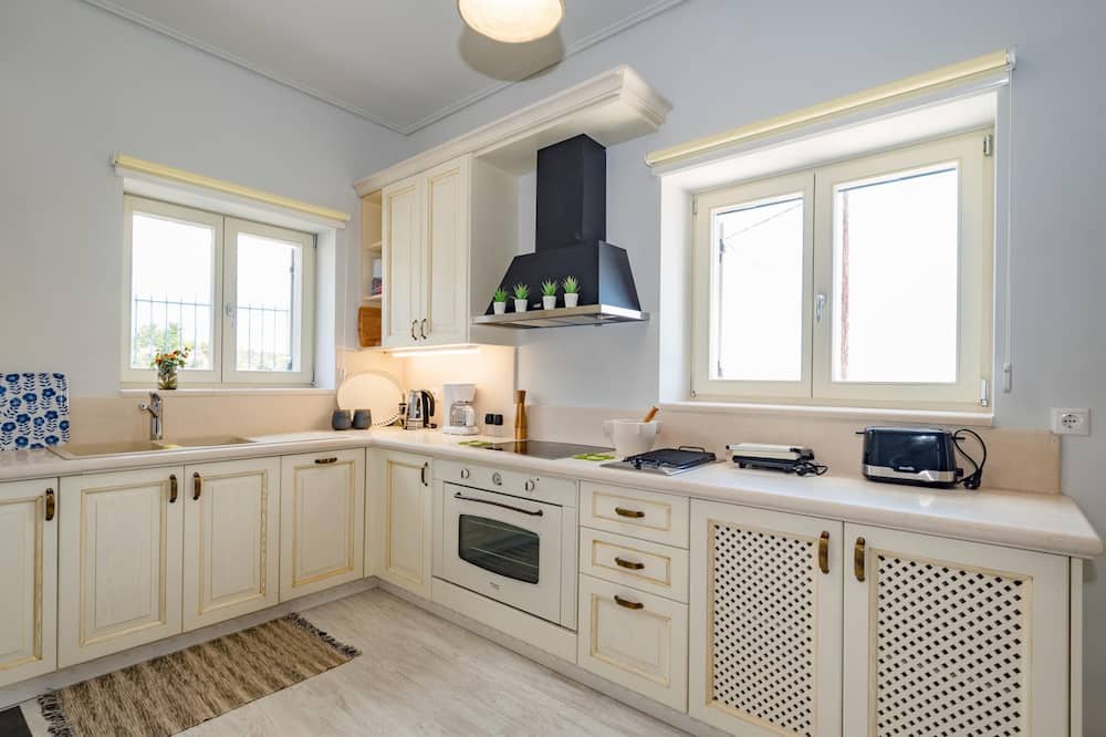 Photo of Kitchen in Lagopodo