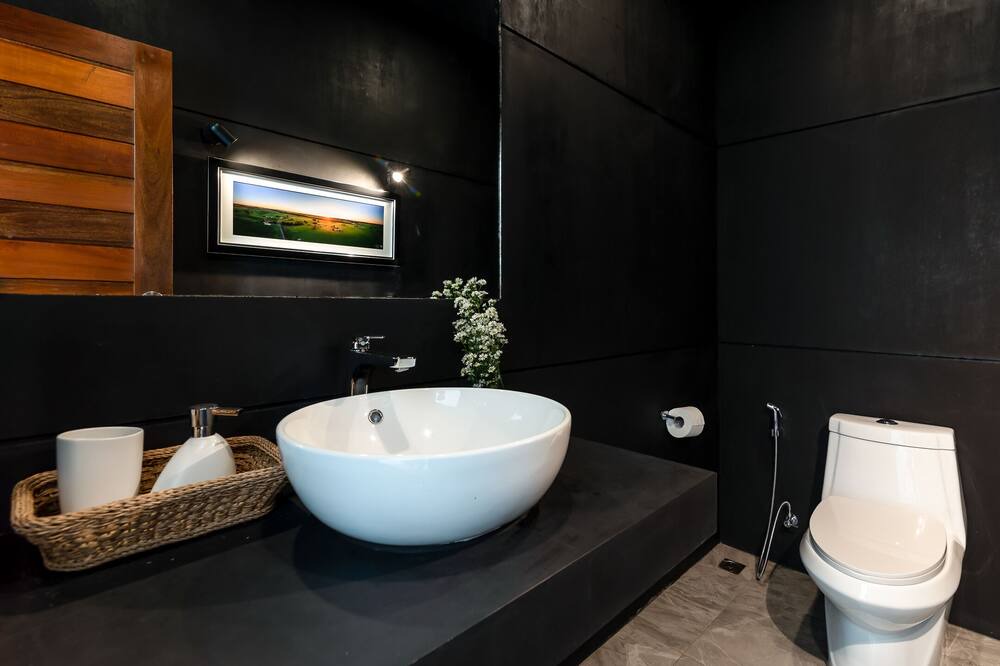Photo of Bathroom in Na Mueang