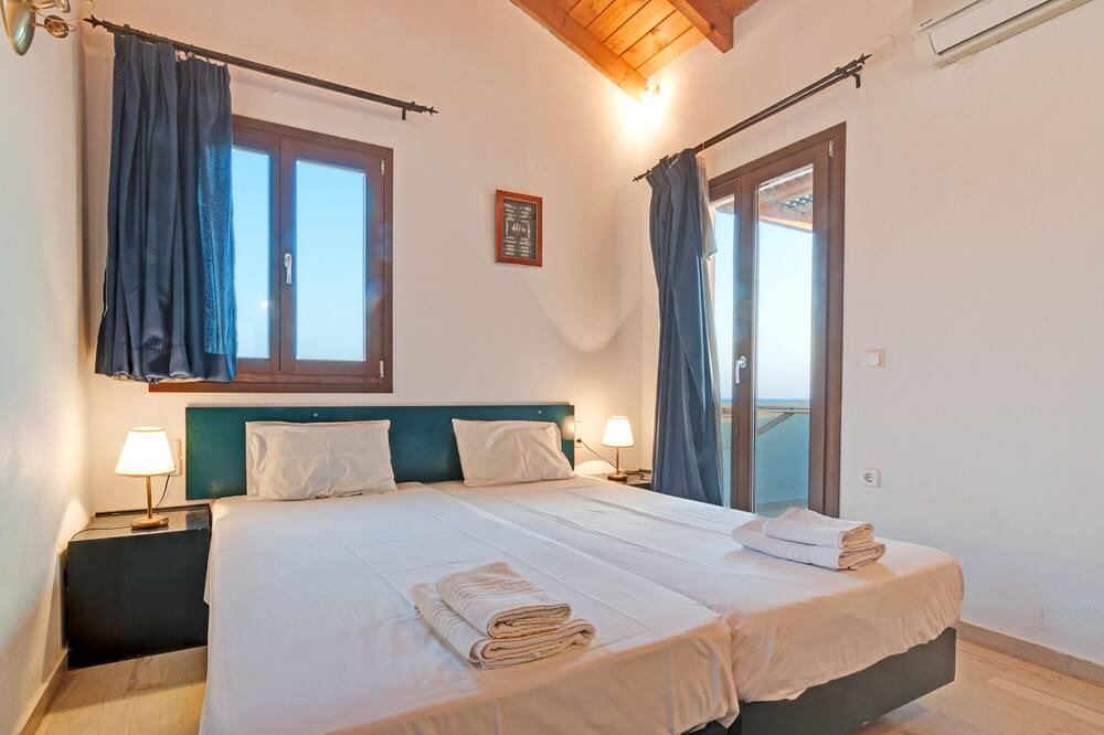 Photo of Bedroom in Makry Gialos