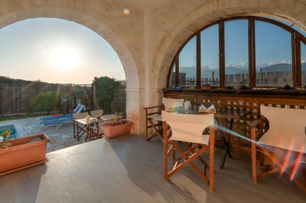 Photo of Patio Balcony in Makry Gialos