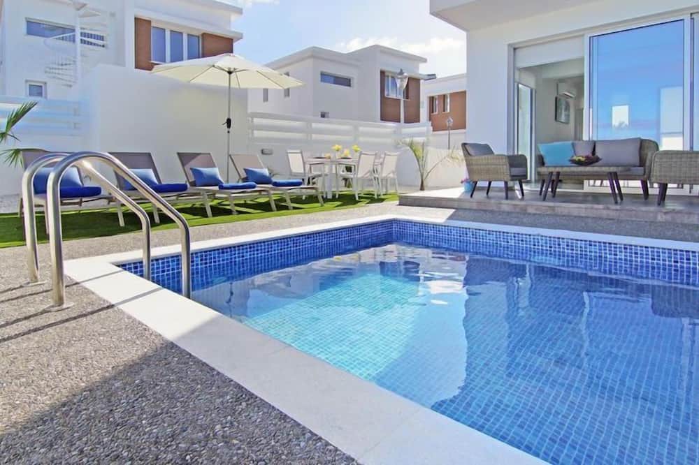 Photo of Outdoor in Kapparis