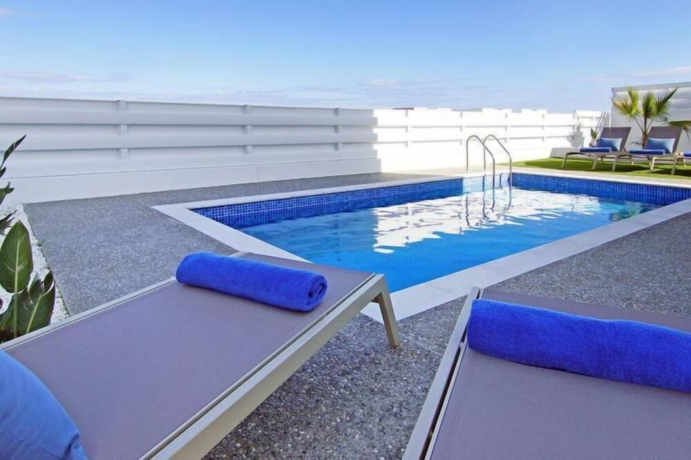 Photo of Outdoor in Kapparis
