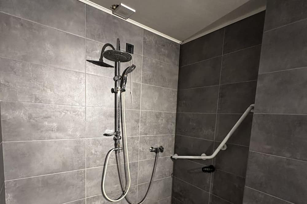 Photo of Bathroom in Melissourgoi