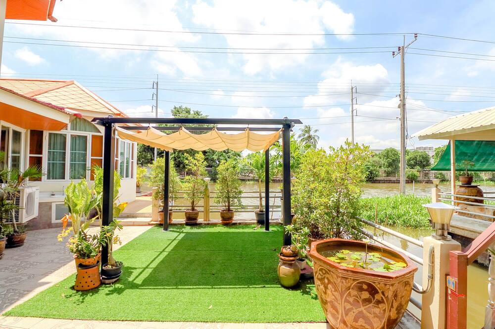 Photo of Patio Balcony in Khum Thong