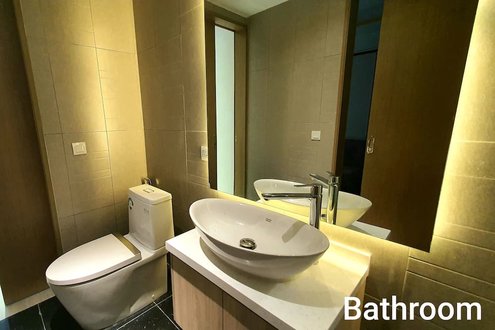 Photo of Bathroom in Chamkar Mon