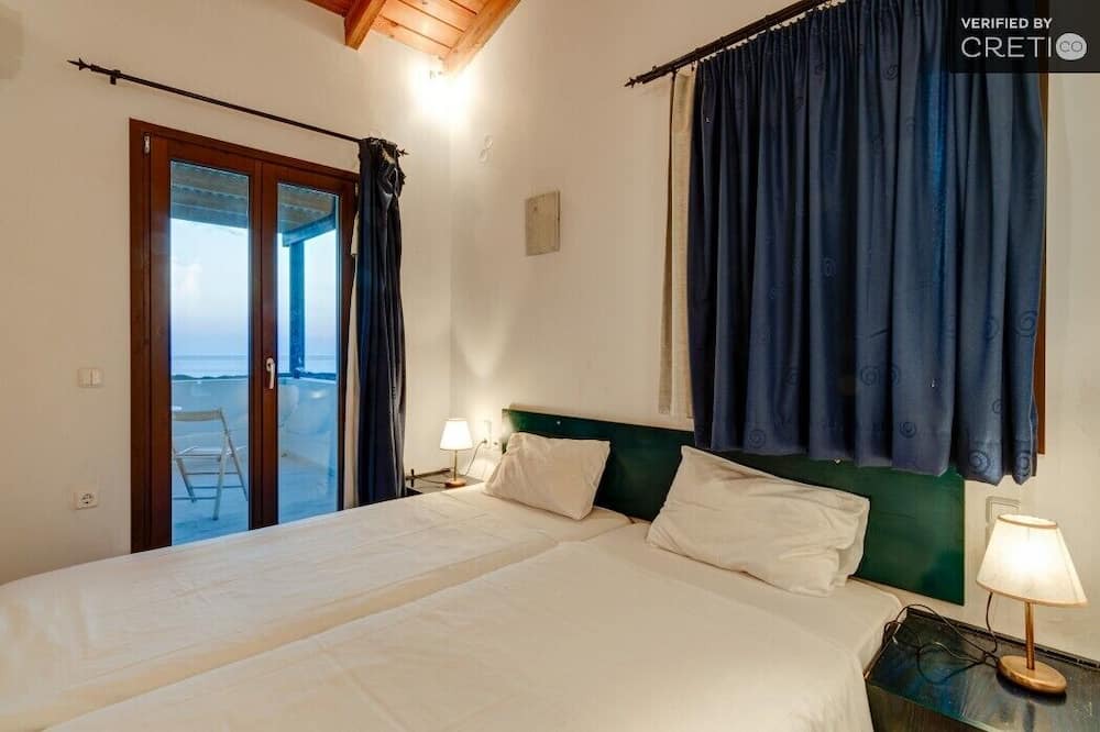 Photo of Bedroom in Makry Gialos