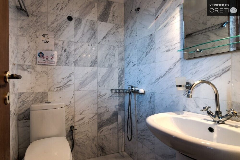 Photo of Bathroom in Makry Gialos