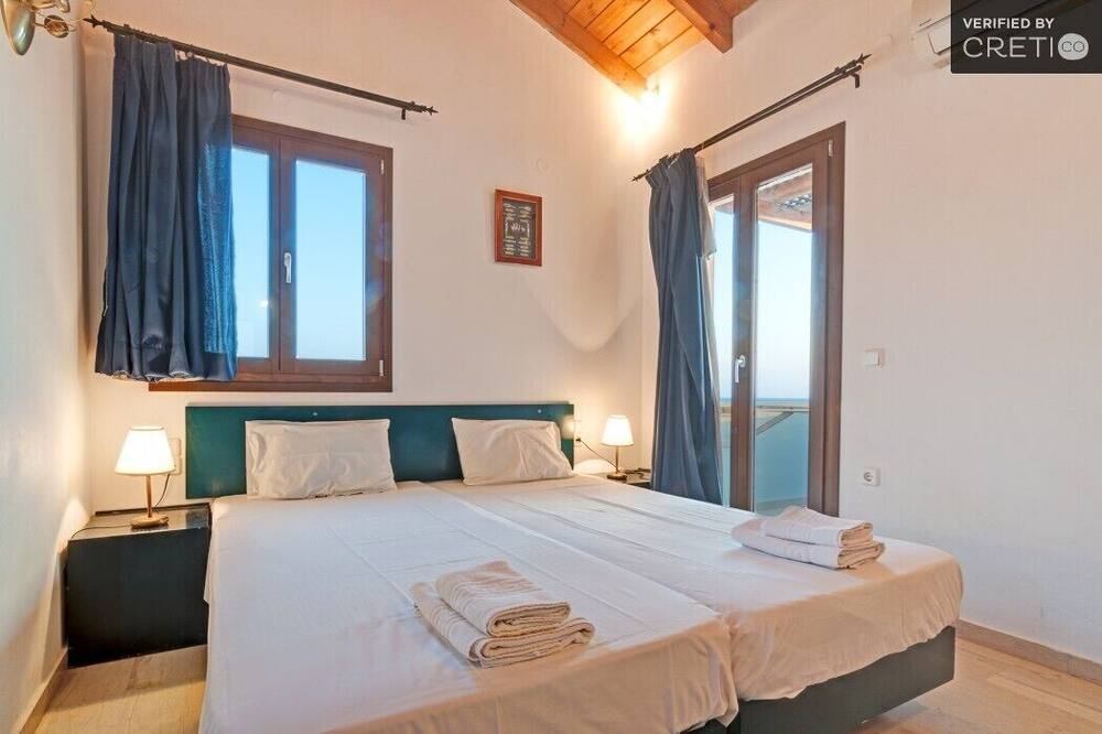 Photo of Bedroom in Makry Gialos