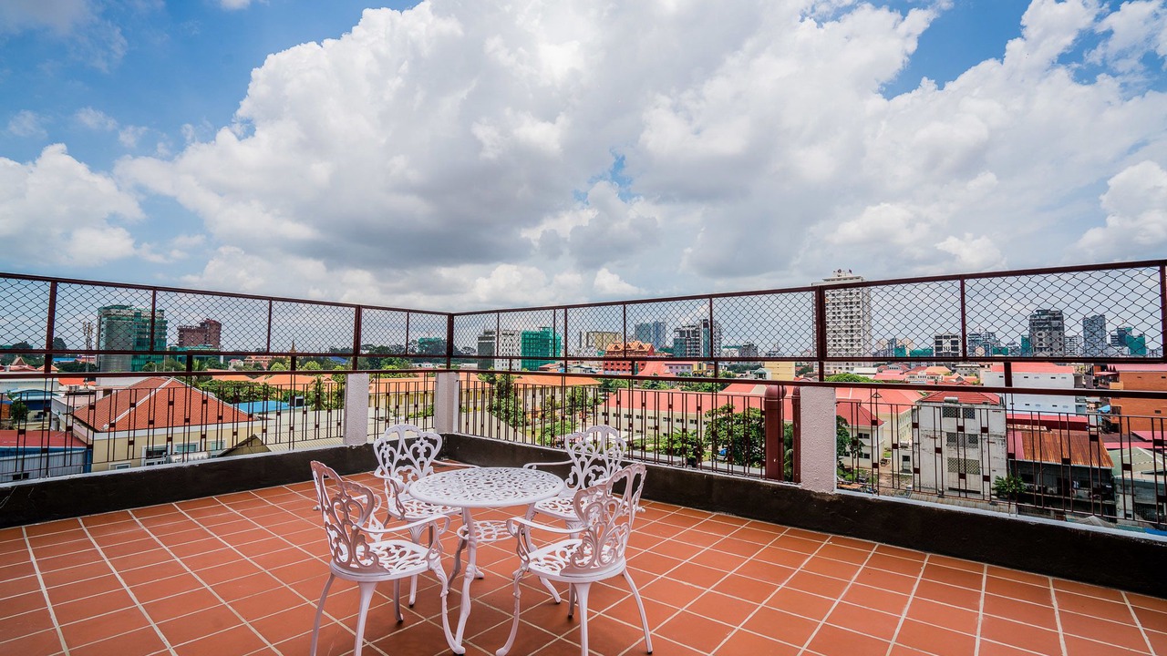 Photo of Patio Balcony in Phnom Penh City Centre