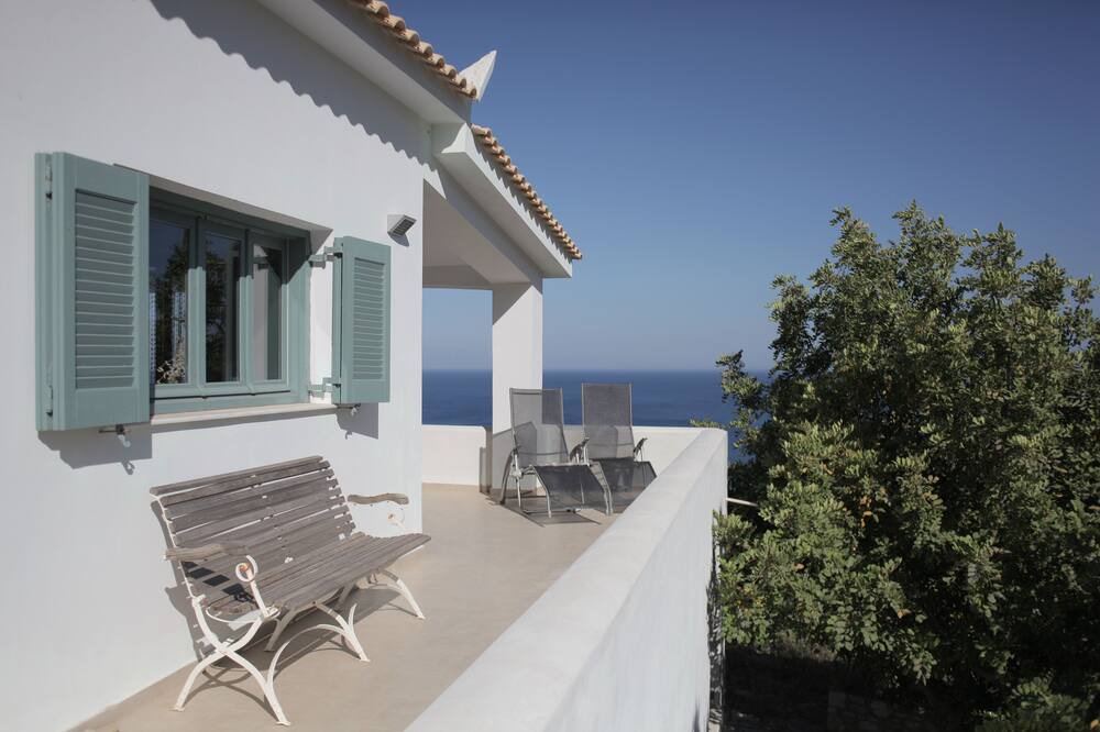 Photo of Patio Balcony in Vasilitsion