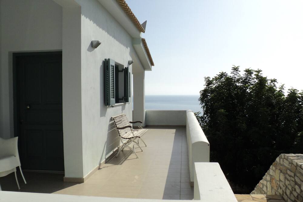 Photo of Patio Balcony in Vasilitsion