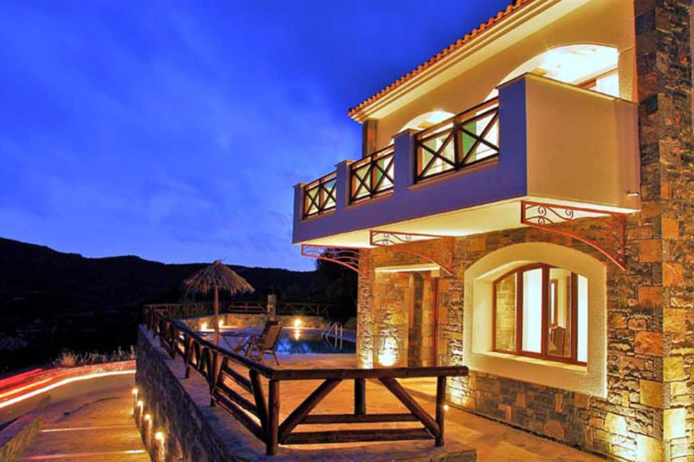 Photo of Outdoor in Prina