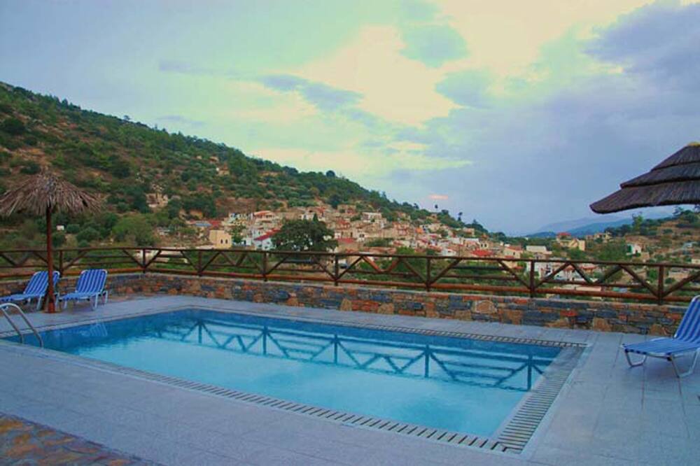 Photo of Outdoor in Prina