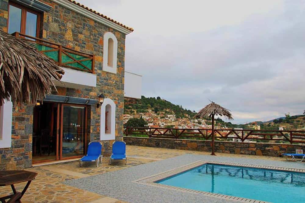Photo of Outdoor in Prina