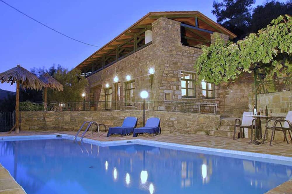 Photo of Outdoor in Prina