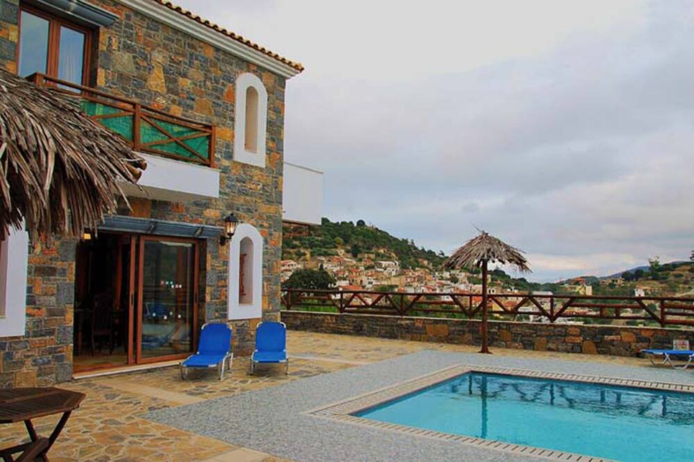 Photo of Outdoor in Prina