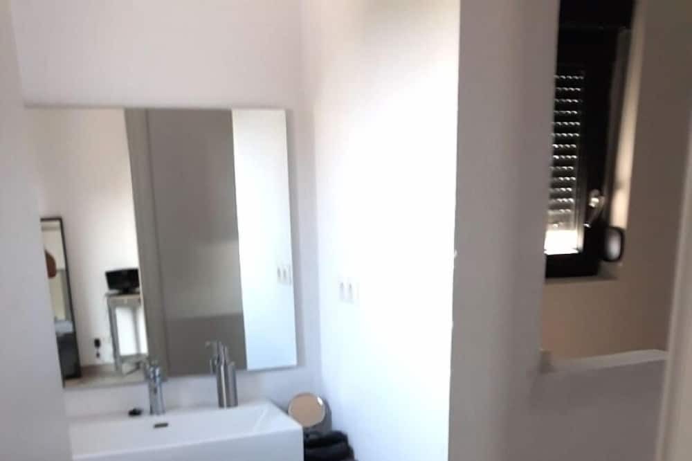Photo of Bathroom in Notos