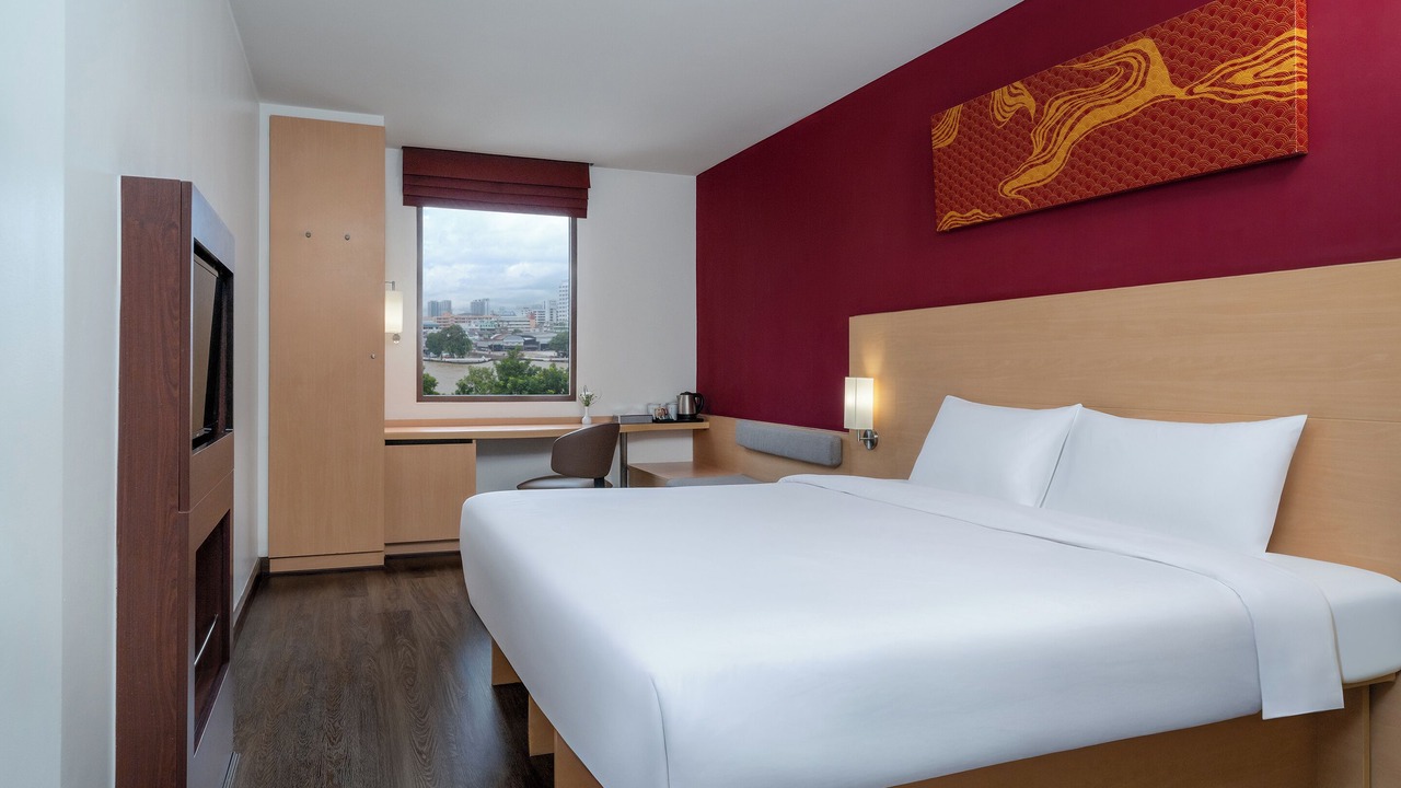Photo of Bedroom in Khlong San