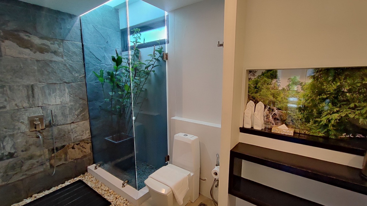 Photo of Bathroom in Khanom