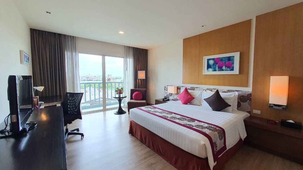 Photo of Bedroom in Racha Thewa
