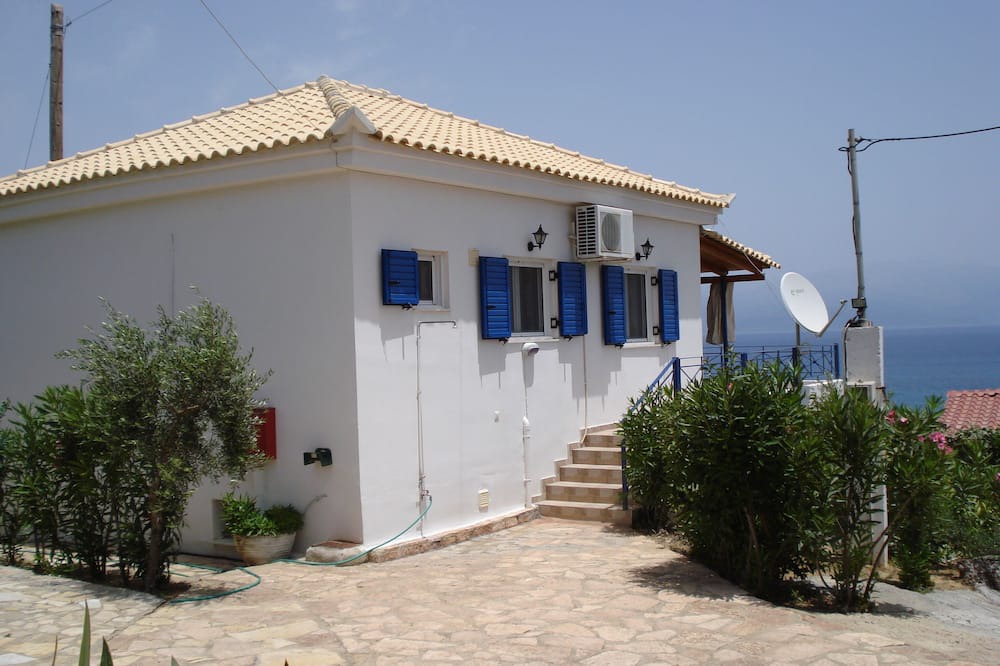 Photo of Outdoor in Kompi