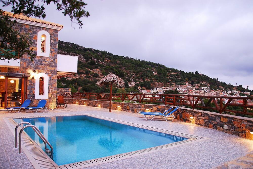 Photo of Outdoor in Prina