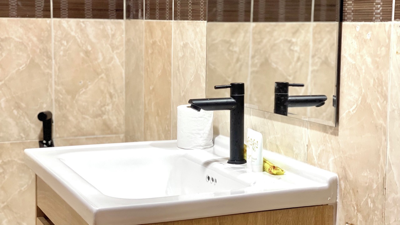 Photo of Bathroom in Daun Penh